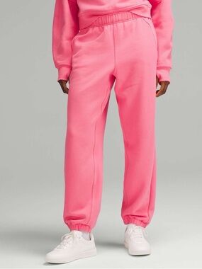 Sold | Lululemon | Pink Scuba Mid-Rise Oversized Jogger $128 | L